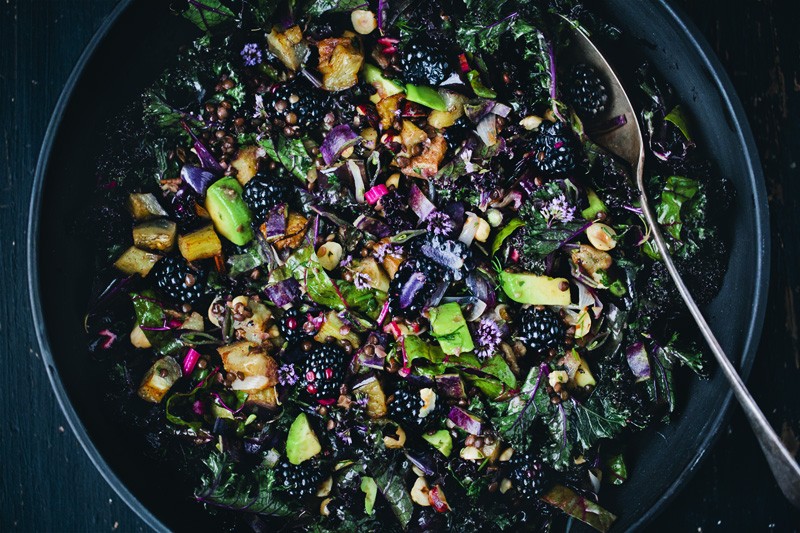 Purple_kale_salad_1